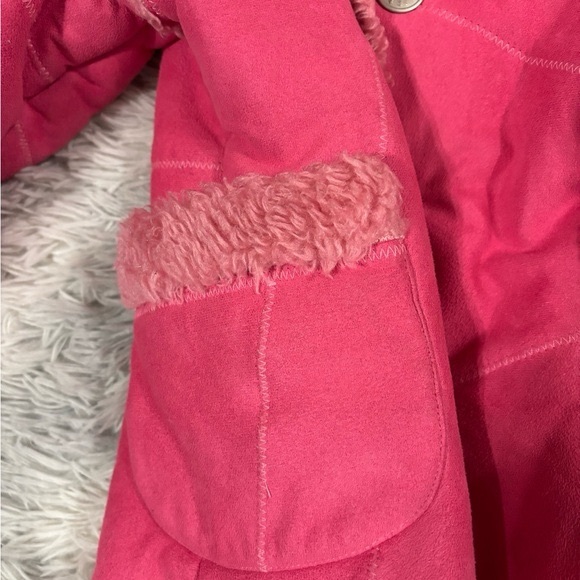 Romeo  Juliet Couture Pink Quilted Jacket with Sherpa Trim - Picture 3 of 9